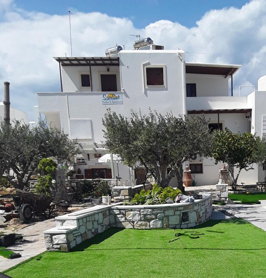 Sunset Studios And Apartments For Adults Over 21 Only Naousa  Exterior foto